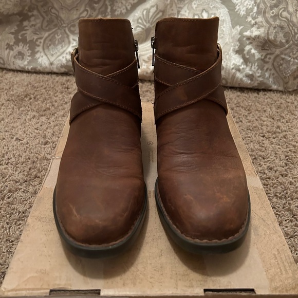 Born Trinculo Distressed Leather Ankle Boots Rich Brown color size 7 - Picture 6 of 6